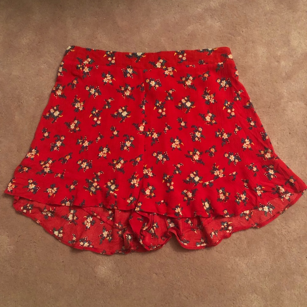 American Eagle flowy shorts